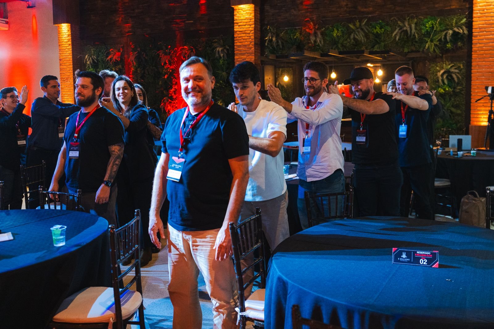 Dinâmica entre os membros do E-Billions Club